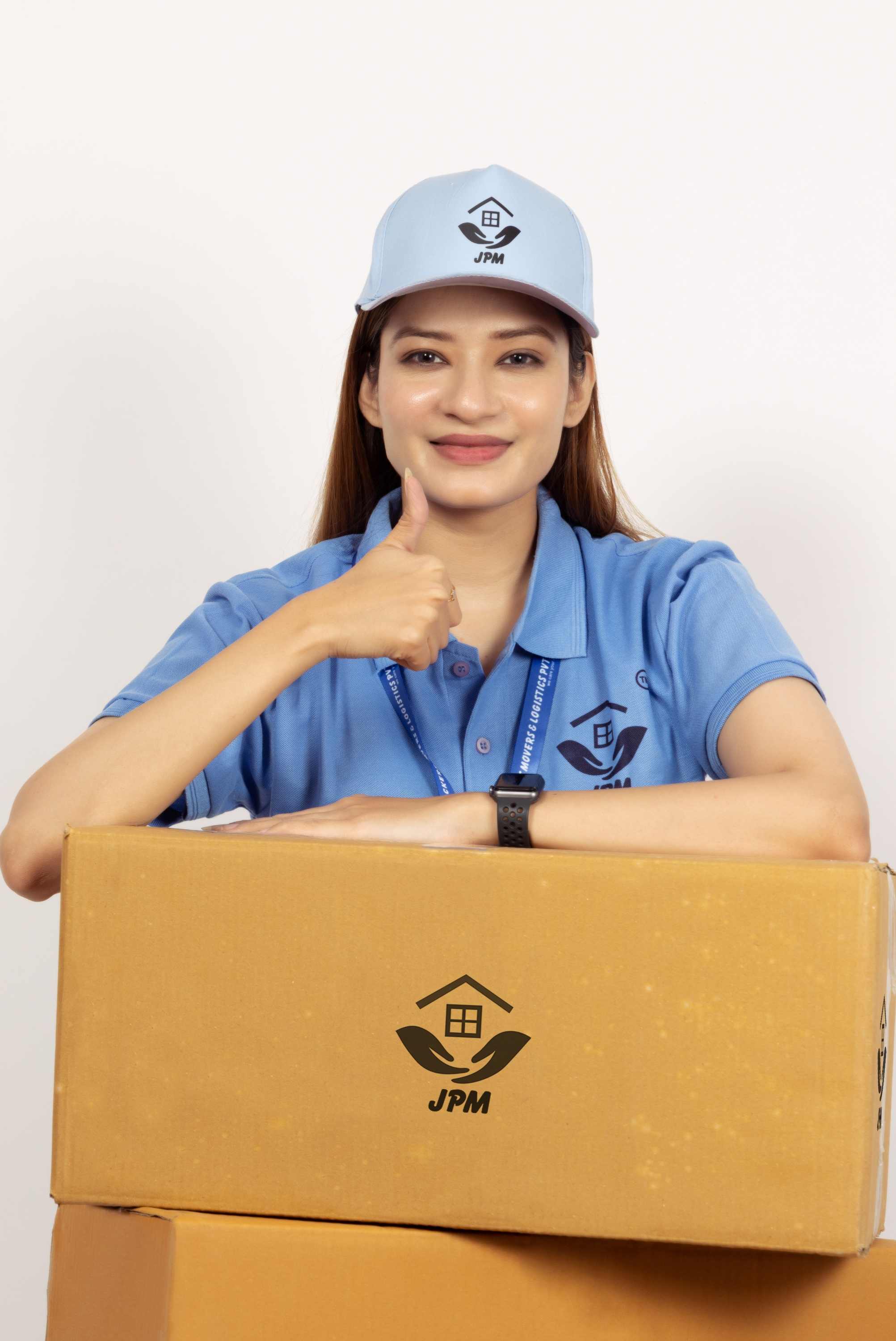 Female manager interacting with mover